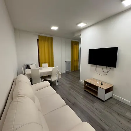 Mariel Verbania Centro Appartement Intra