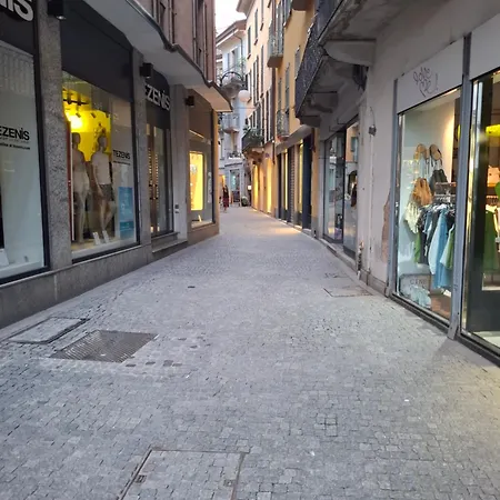 Mariel Verbania Centro Intra